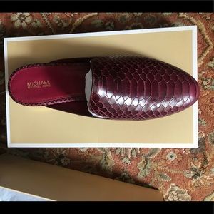 Michael Kors Natasha slide